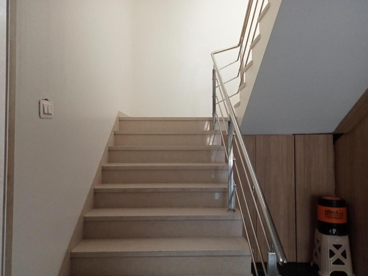 Hotel Dwarka Palace Ahmednagar Εξωτερικό φωτογραφία
